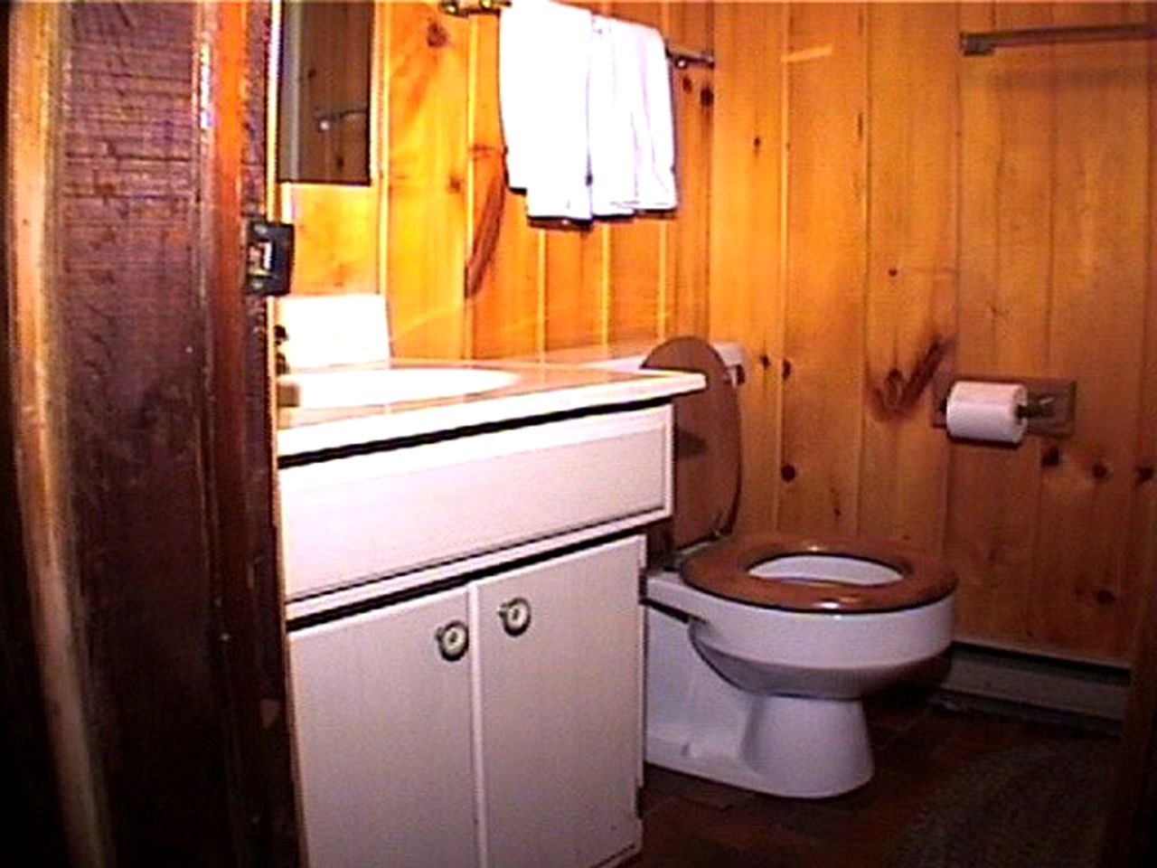 Rustic and Private Family Cabin Rental on Beech Mountain, North Carolina