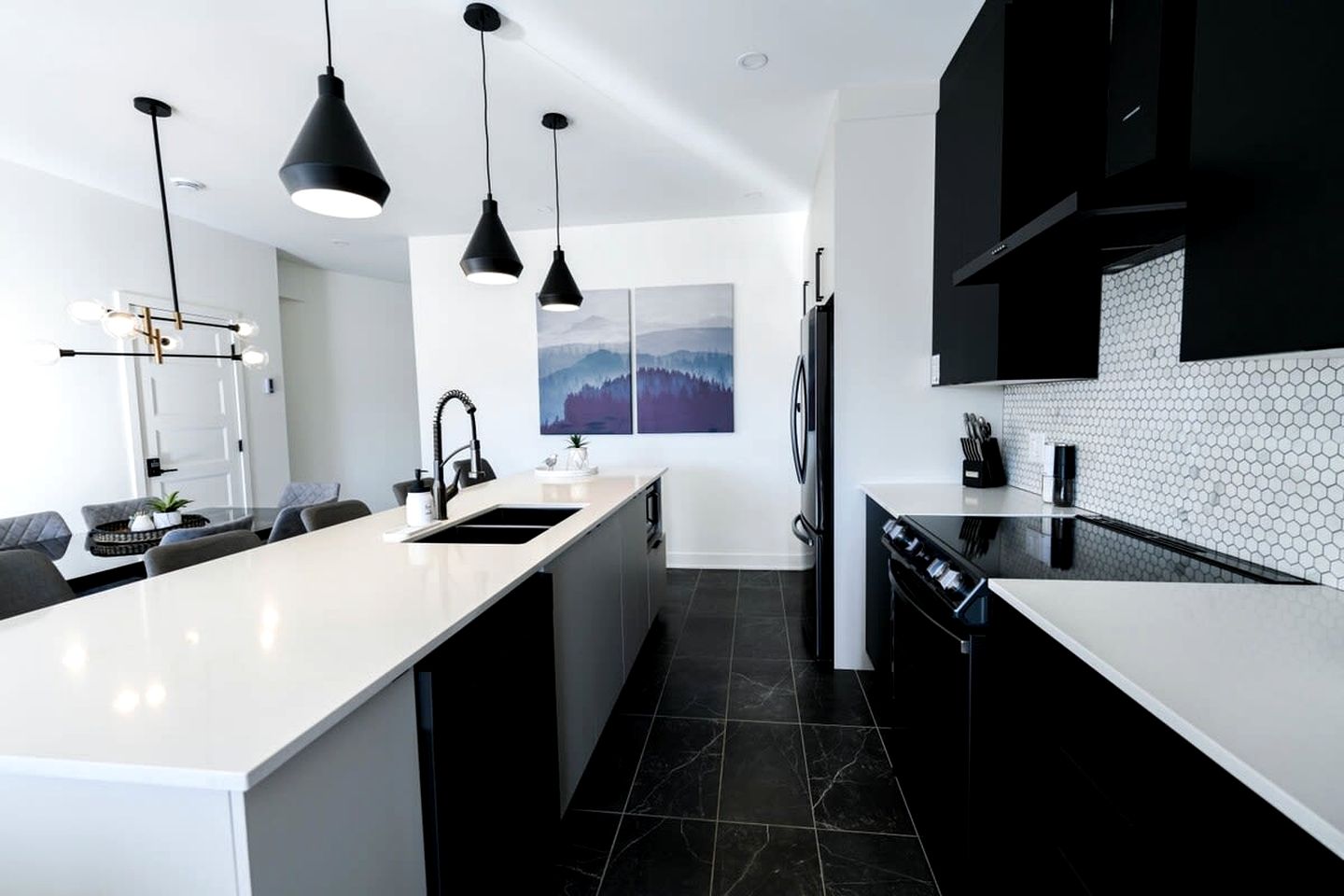 Great Family-Friendly Vacation Rental with Balcony and Barbecue in Saint Donat de Montcalm, Quebec