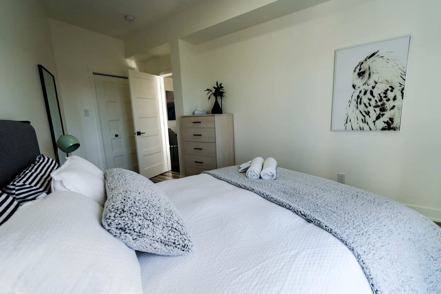 Great Family-Friendly Vacation Rental with Balcony and Barbecue in Saint Donat de Montcalm, Quebec