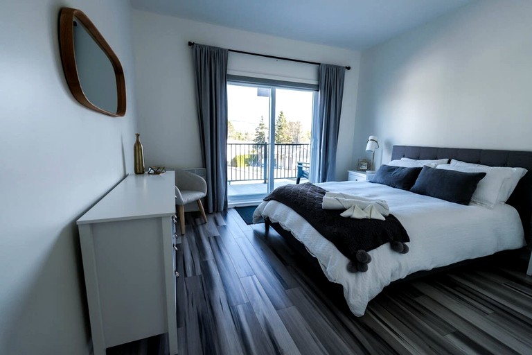 Cabins (Canada, Saint-Donat-de-Montcalm, Quebec)