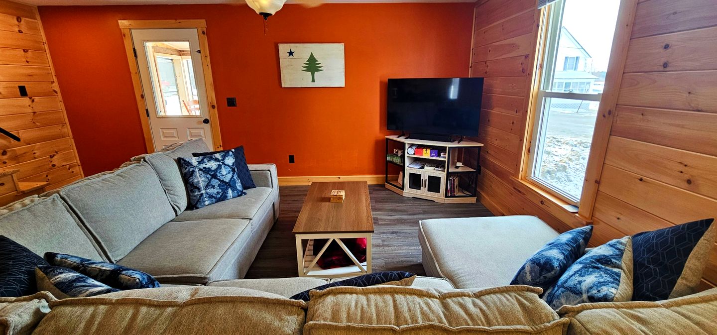 Lustrous Modern Cabin Oasis Near Moosehead Lake, Maine