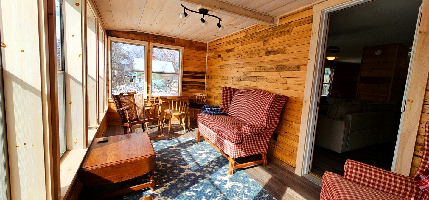 Lustrous Modern Cabin Oasis Near Moosehead Lake, Maine