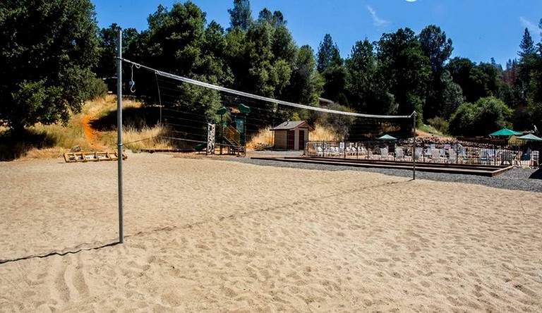 Cabins (Groveland, California, United States)