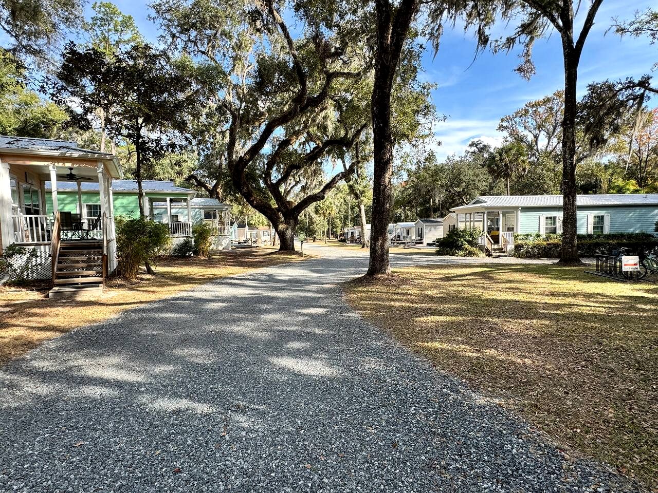 Cozy Cottage with River Access for a Fun-Filled Getaway by the Rainbow River in Florida