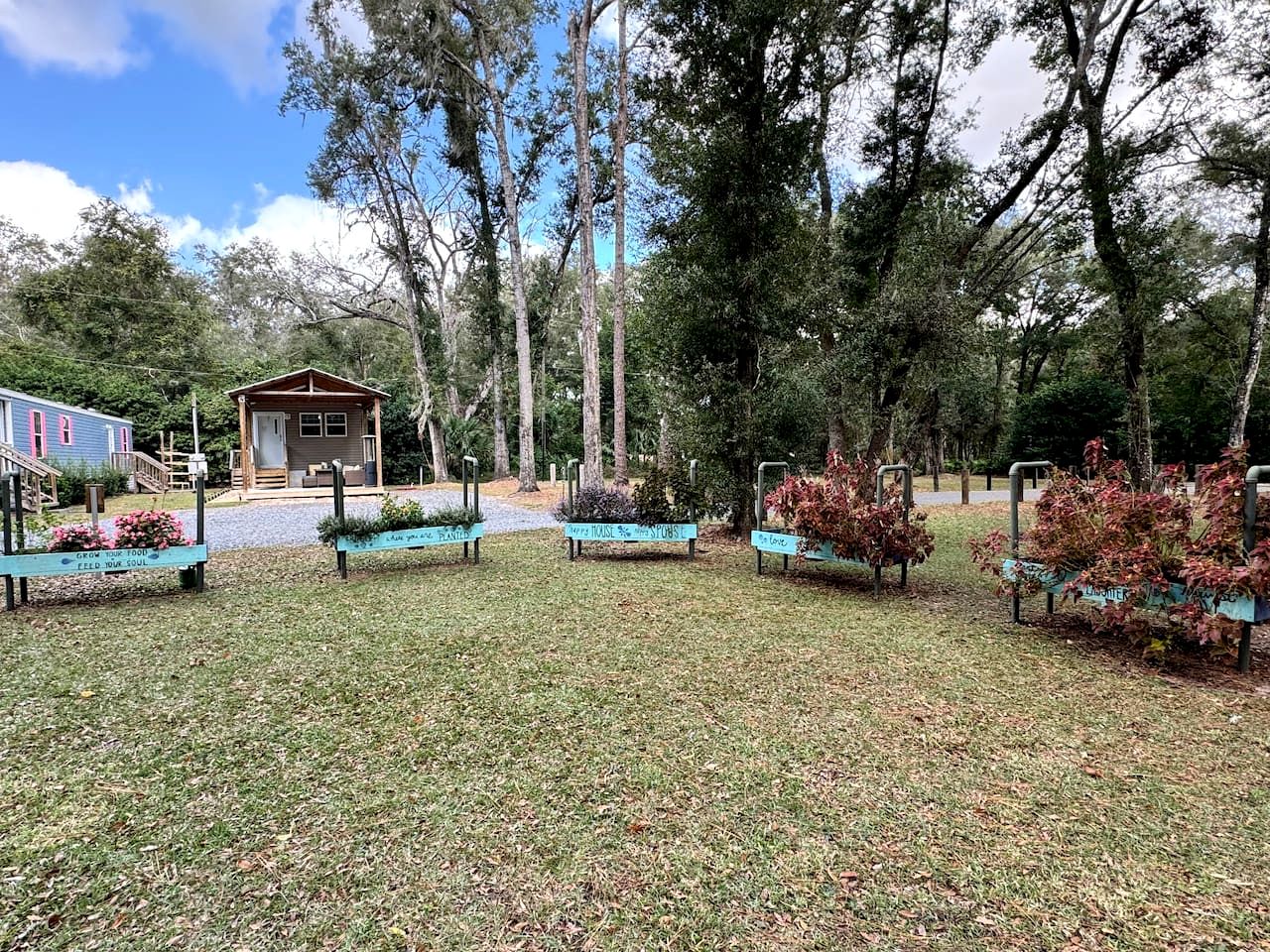 Cozy Cottage with River Access for a Fun-Filled Getaway by the Rainbow River in Florida