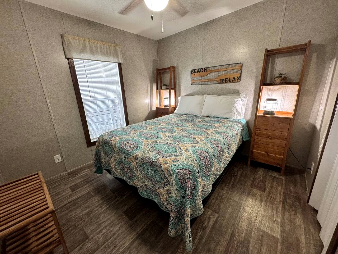 Cozy Cottage with River Access for a Fun-Filled Getaway by the Rainbow River in Florida