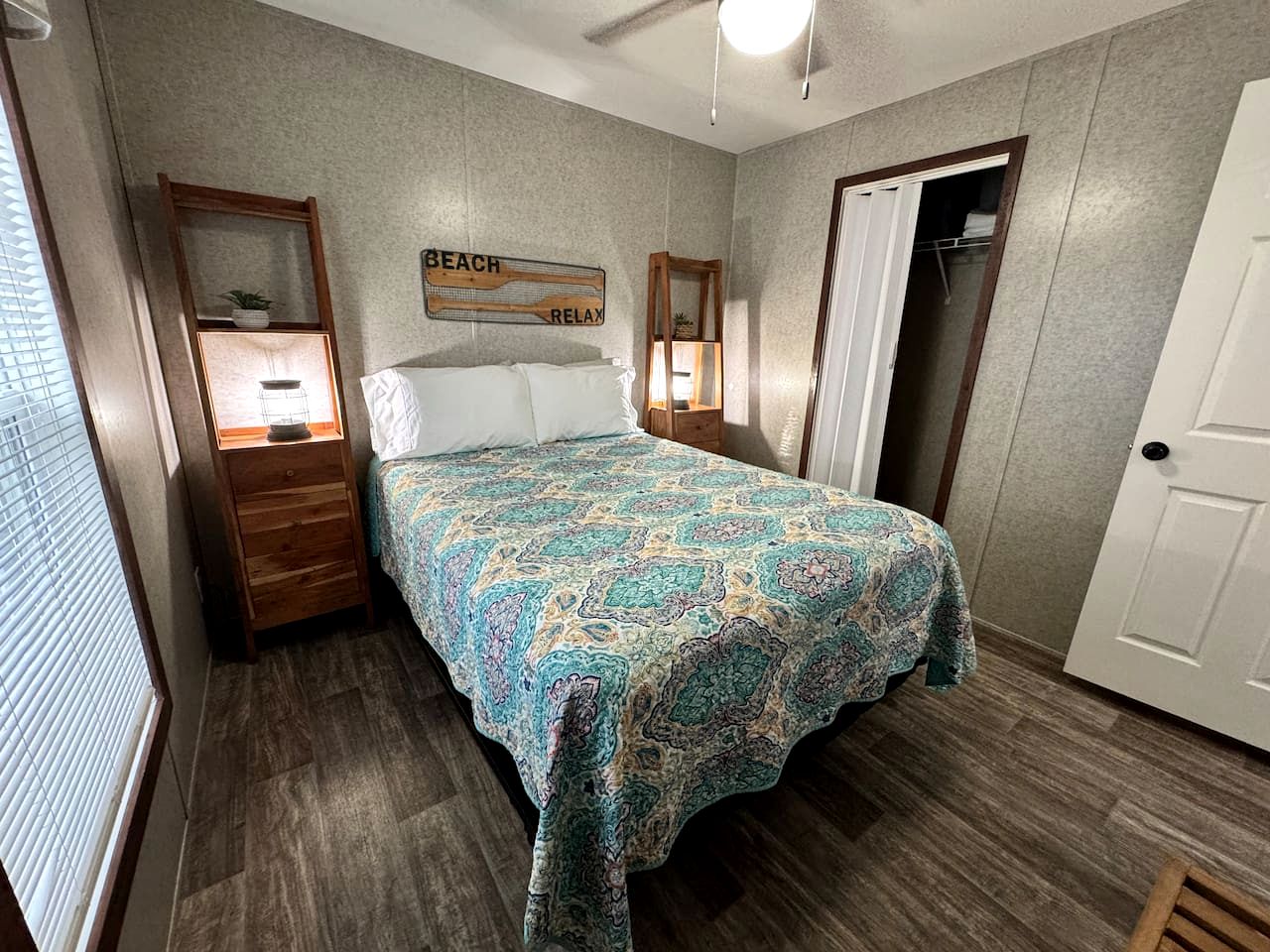 Cozy Cottage with River Access for a Fun-Filled Getaway by the Rainbow River in Florida