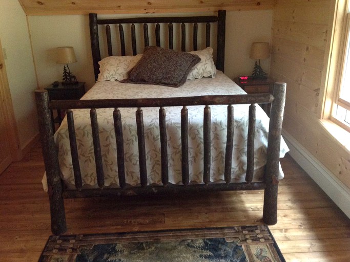 Log Cabins (Chestertown, New York, United States)