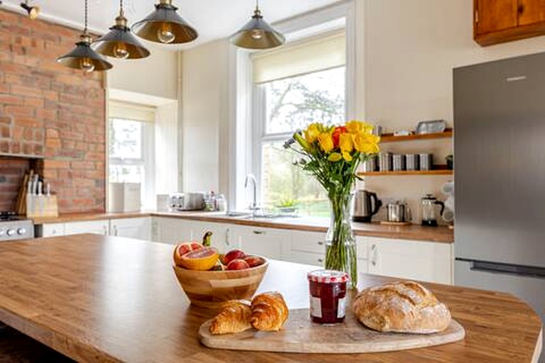 Vacation Rentals (United Kingdom, --, --)