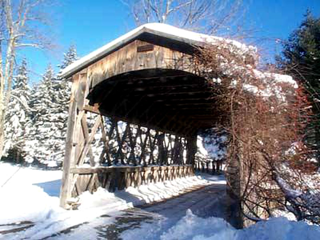 Beautiful and Secluded Vacation Rental with Picturesque Views near Equinox Mountain, Vermont