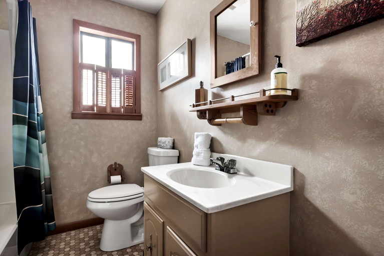 Cabins (United States of America, --, West Virginia)