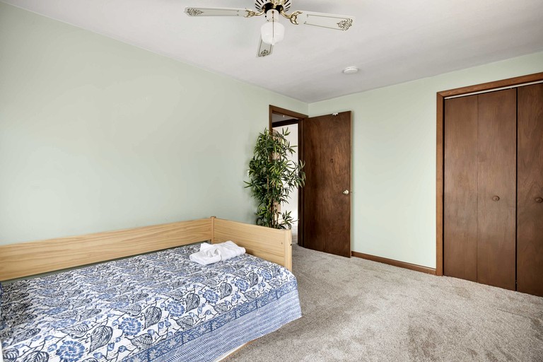 Cabins (United States of America, --, West Virginia)