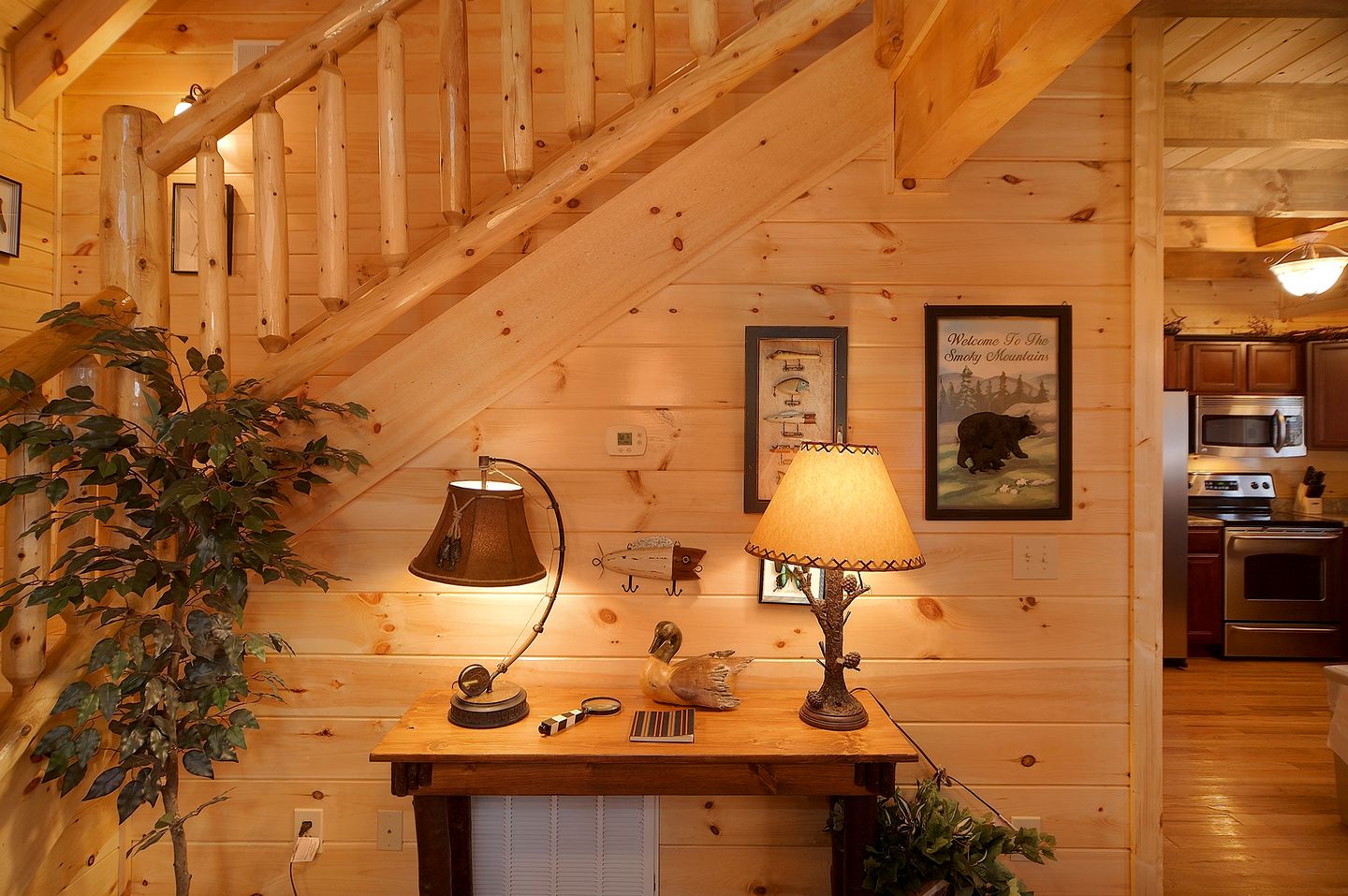 Cozy Family Cabin Rental with a Hot Tub in the Vacation Town of Gatlinburg, TN