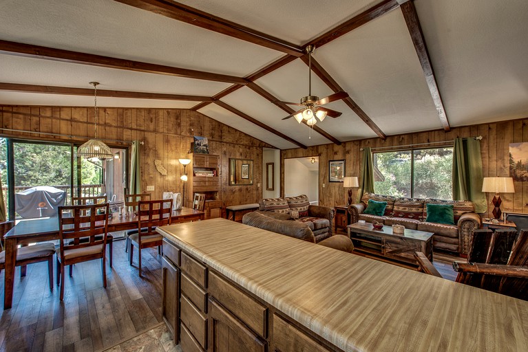 Vacation Rentals (United States of America, Groveland, California)