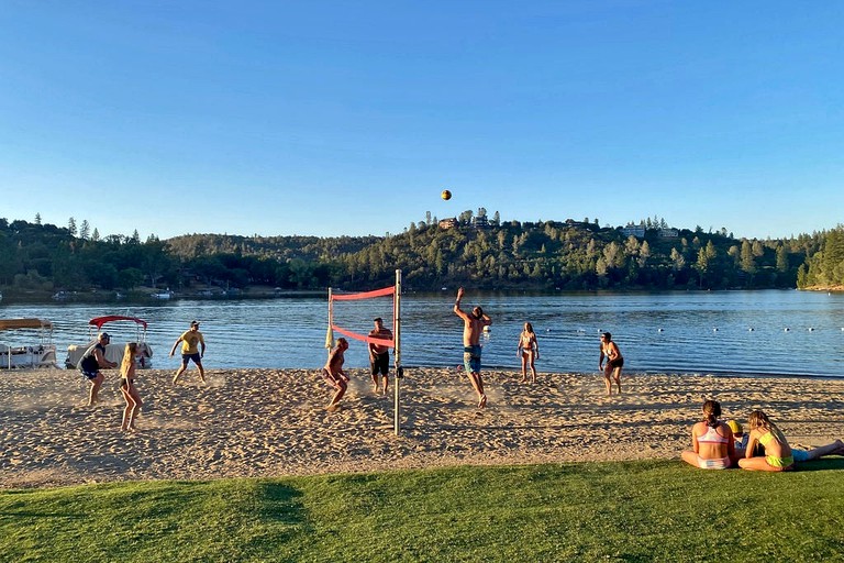 Vacation Rentals (United States of America, Groveland, California)