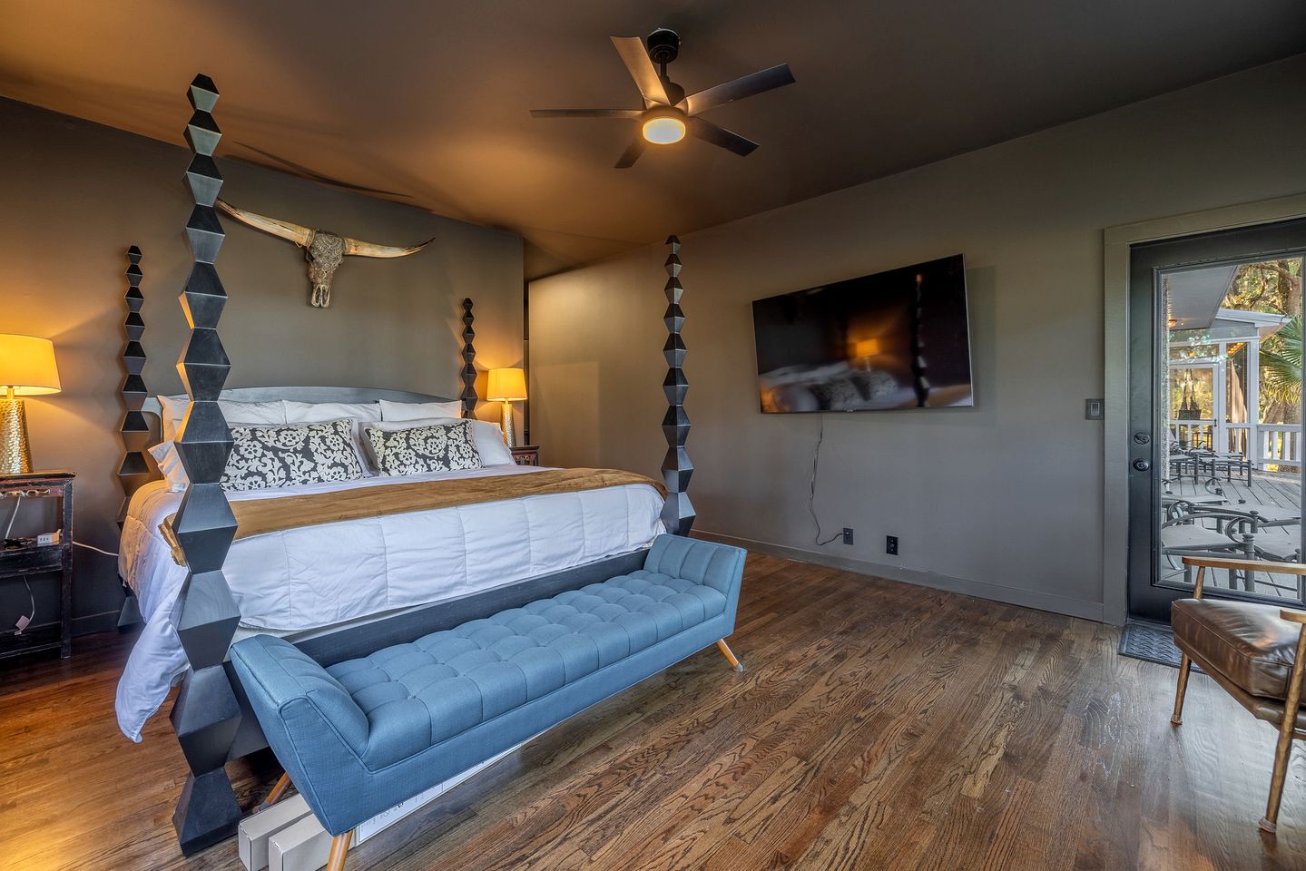 Private Luxury Lodge with Hot Tub for Family Reunions and Special Celebrations in Townsend, Georgia