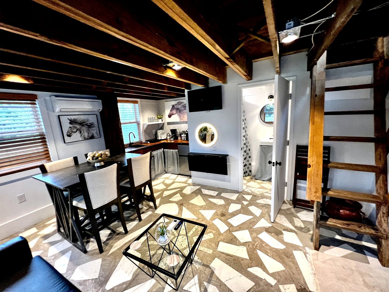 Fantastic Cabin Close to Gorgeous Hiking Trails in Cape Charles, Virginia