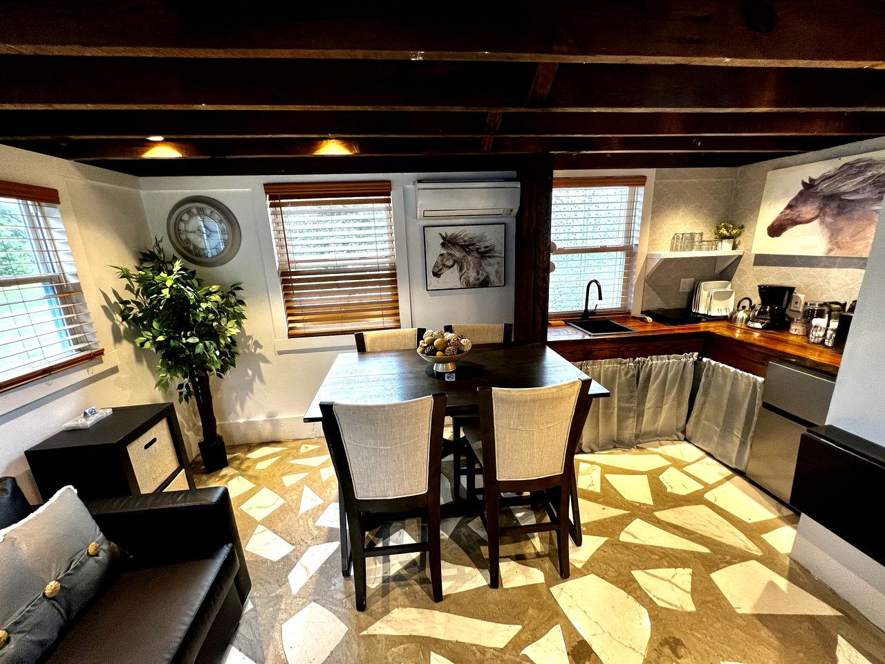 Fantastic Cabin Close to Gorgeous Hiking Trails in Cape Charles, Virginia