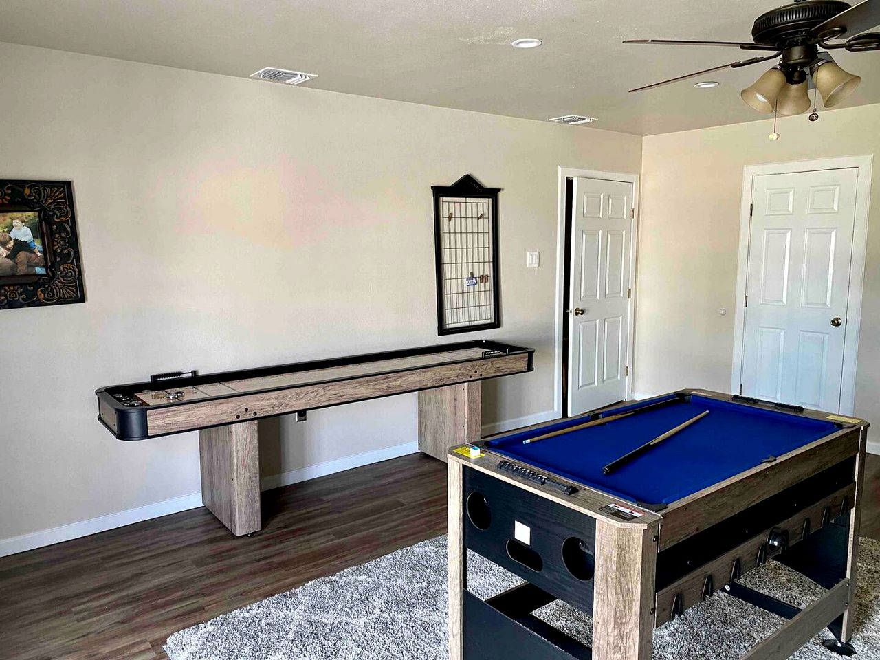 Spacious Ranch House Perfect for a Family Glamping Getaway in Mico, Texas