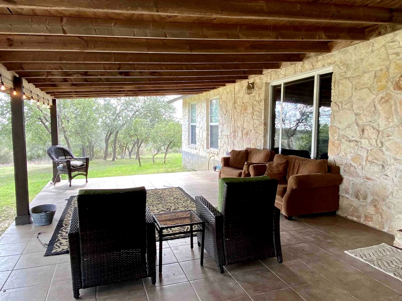 Spacious Ranch House Perfect for a Family Glamping Getaway in Mico, Texas
