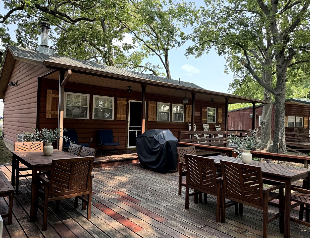 Cozy Cabin Perfect for Family Getaways in Afton, Oklahoma