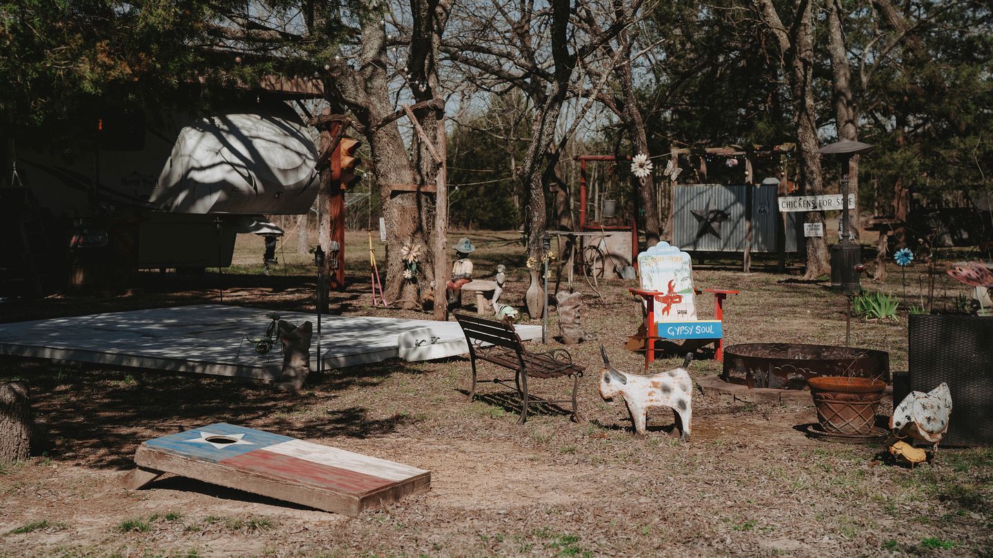 Serene and Comfy Two Chalet Tents Perfect to Reconnect with Nature in Petty, Texas