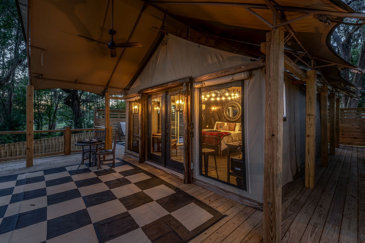 Secluded Treehouse Tent Retreat with Wildlife Viewing Porch, BBQ Setup, and Cozy Comforts in Townsend, Georgia