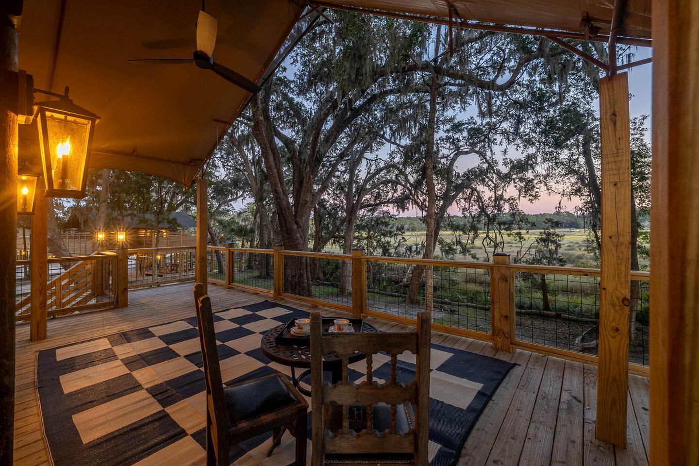 Secluded Treehouse Tent Retreat with Wildlife Viewing Porch, BBQ Setup, and Cozy Comforts in Townsend, Georgia