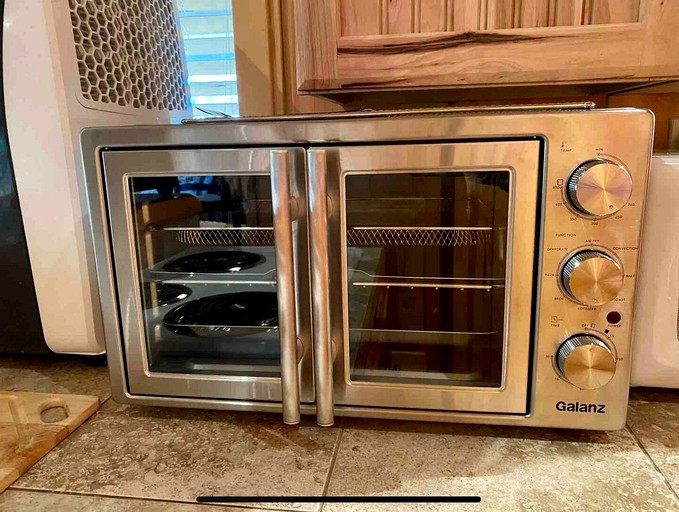 Cabins (United States of America, Mico, Texas)