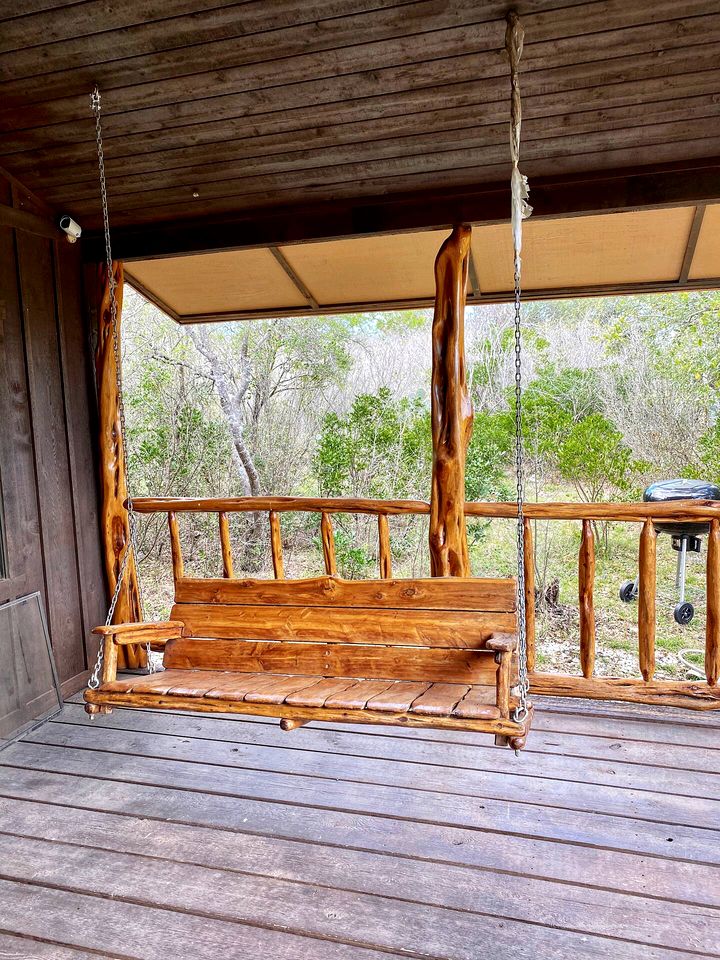 Rustic Studio Cabin in Texas Hill Country near Medina Lake, Perfect for a Weekend of Fishing or Kayaking