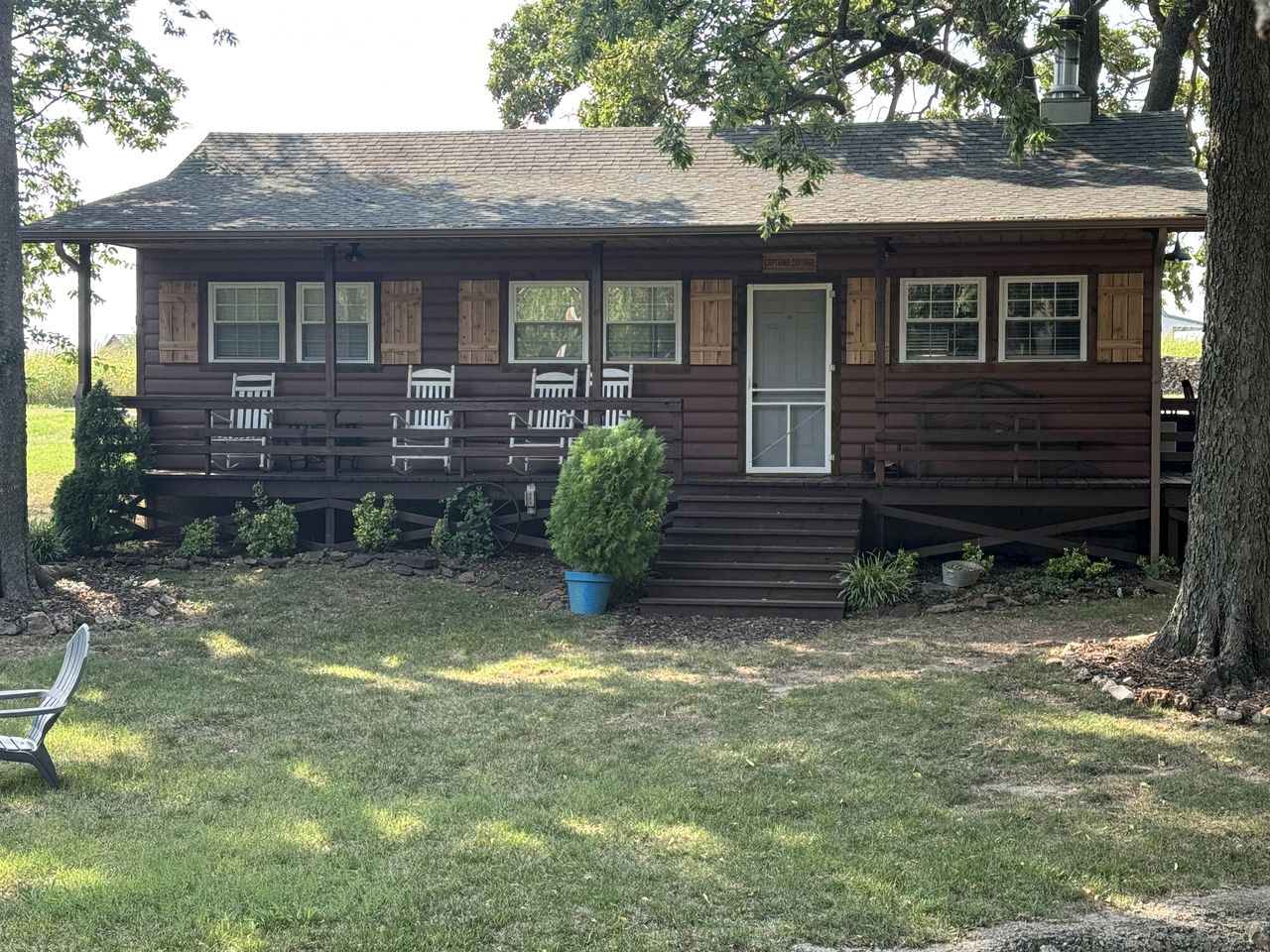 Cute Cabin Great for Family Getaways in Afton, Oklahoma