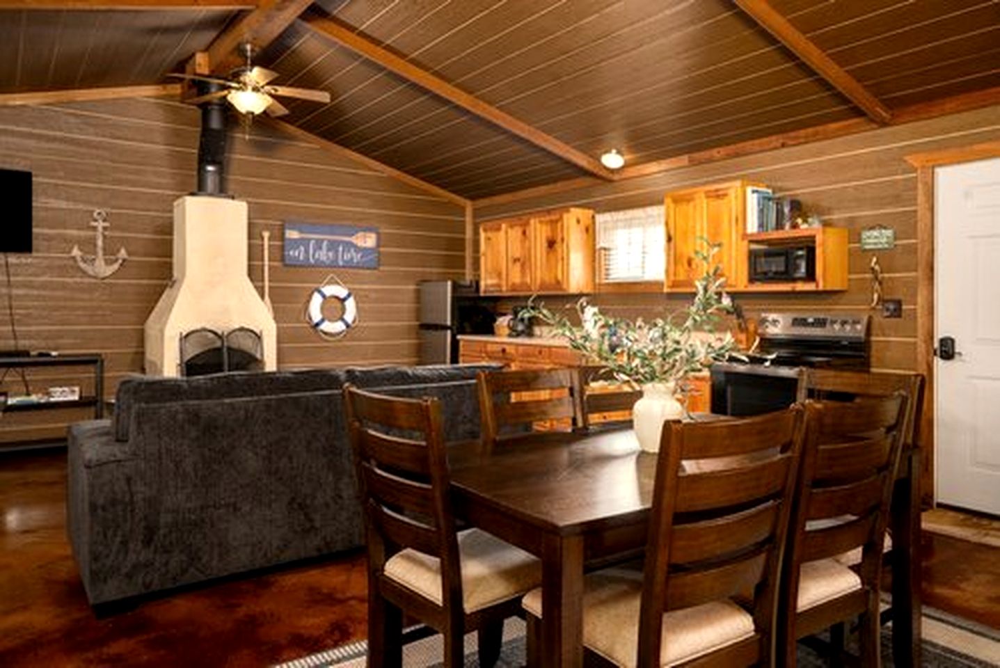 Cute Cabin Great for Family Getaways in Afton, Oklahoma