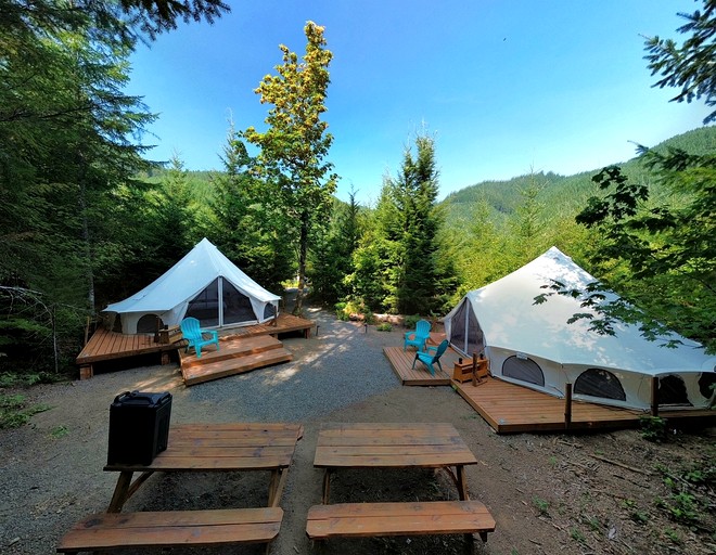 Bell Tents (United States of America, Carson, Washington)