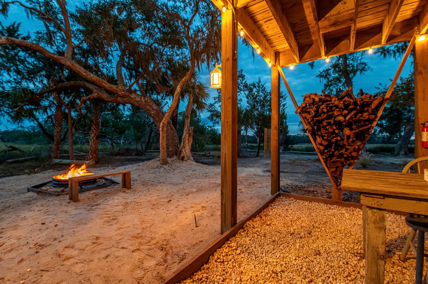 Secluded Treehouse Tent Retreat on the Marsh with Outdoor Dining, Grilling Gear, Games, Views in Townsend, Georgia