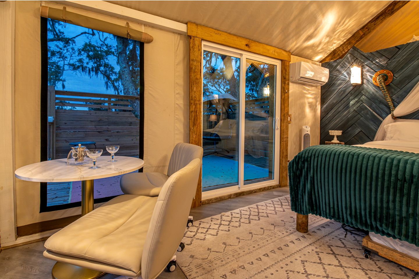 Secluded Treehouse Tent Retreat on the Marsh with Outdoor Dining, Grilling Gear, Games, Views in Townsend, Georgia