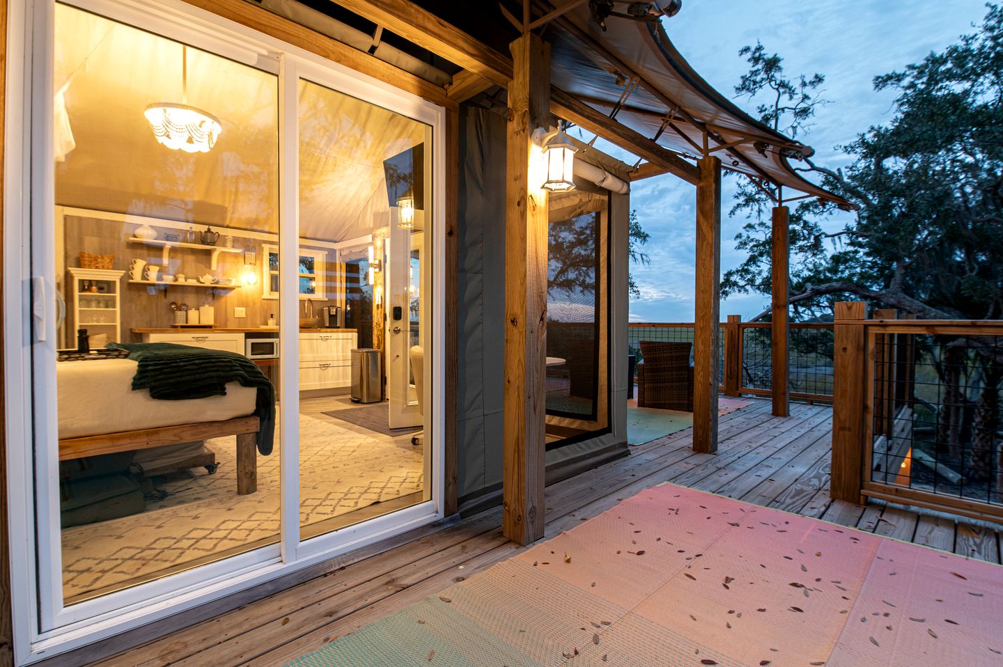 Secluded Treehouse Tent Retreat on the Marsh with Outdoor Dining, Grilling Gear, Games, Views in Townsend, Georgia