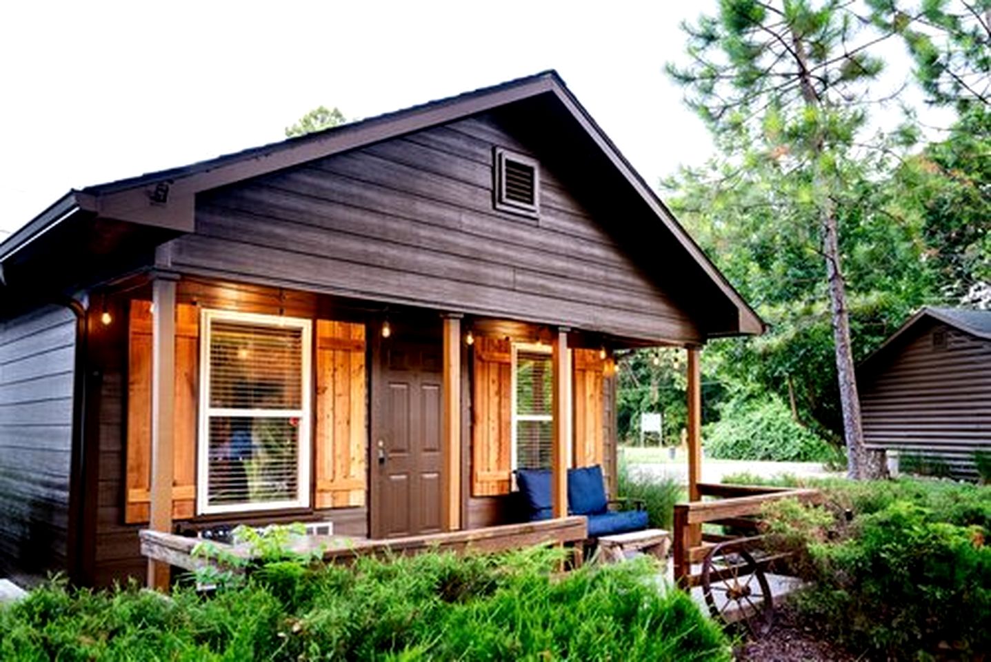 Peaceful Spacious Studio Cabin in Afton, Oklahoma