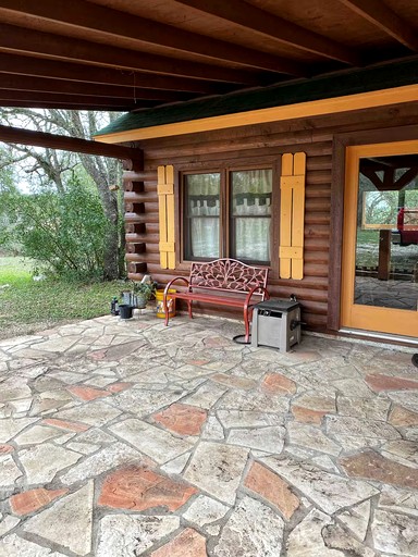 Cabins (United States of America, Mico, Texas)