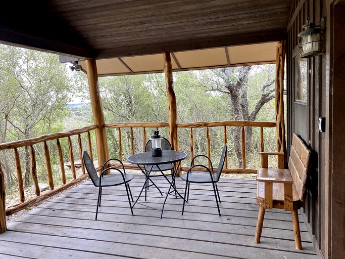 Cabins (United States of America, Mico, Texas)