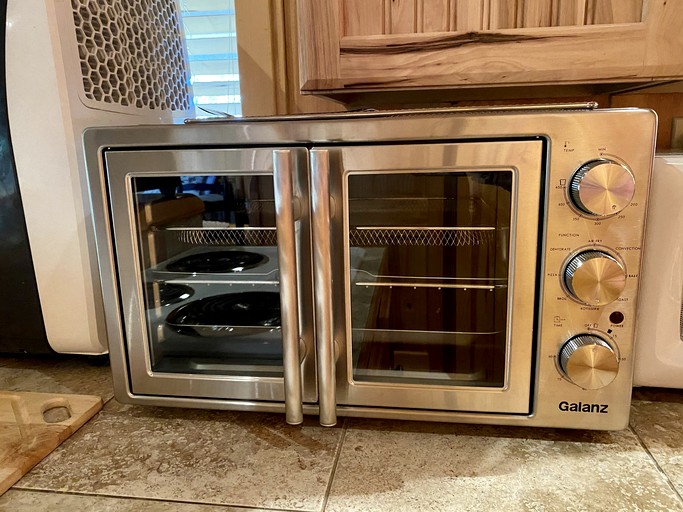 Cabins (United States of America, Mico, Texas)