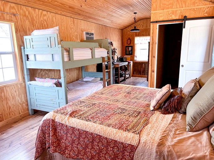 Cabins (United States of America, Mountain Home, Texas)