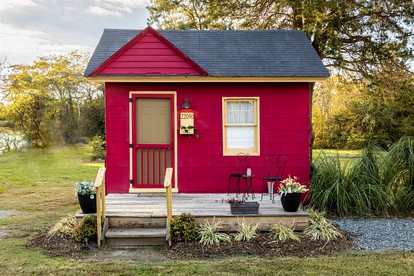 Impressive Tiny House Next to Spectacular Hiking Trails in Cape Charles, Virginia - Photo 3