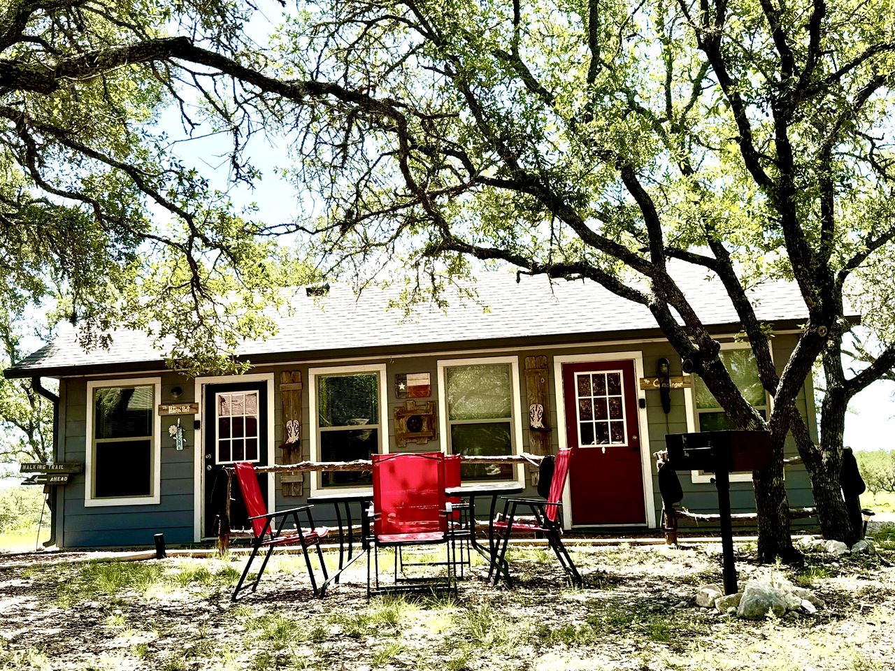 Rustic Hill Country Cabin with Milky Way Stargazing & Wildlife Views near Mountain Home, TX