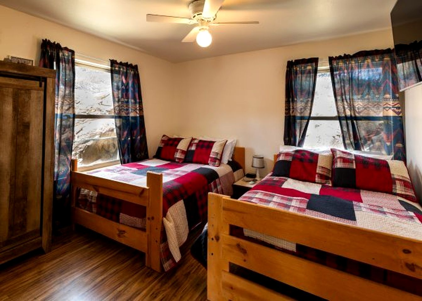 Lakefront Cabin with BBQ Grill, Perfect for a Weekend of Fishing in Red Feather Lakes, Colorado