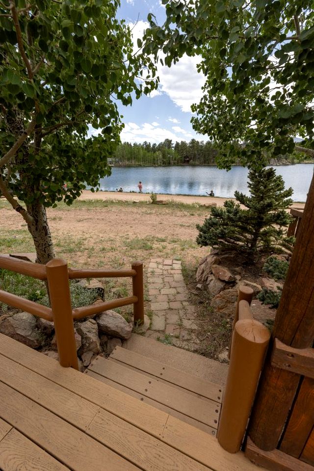 Lakefront Cabin with BBQ Grill, Perfect for a Weekend of Fishing in Red Feather Lakes, Colorado
