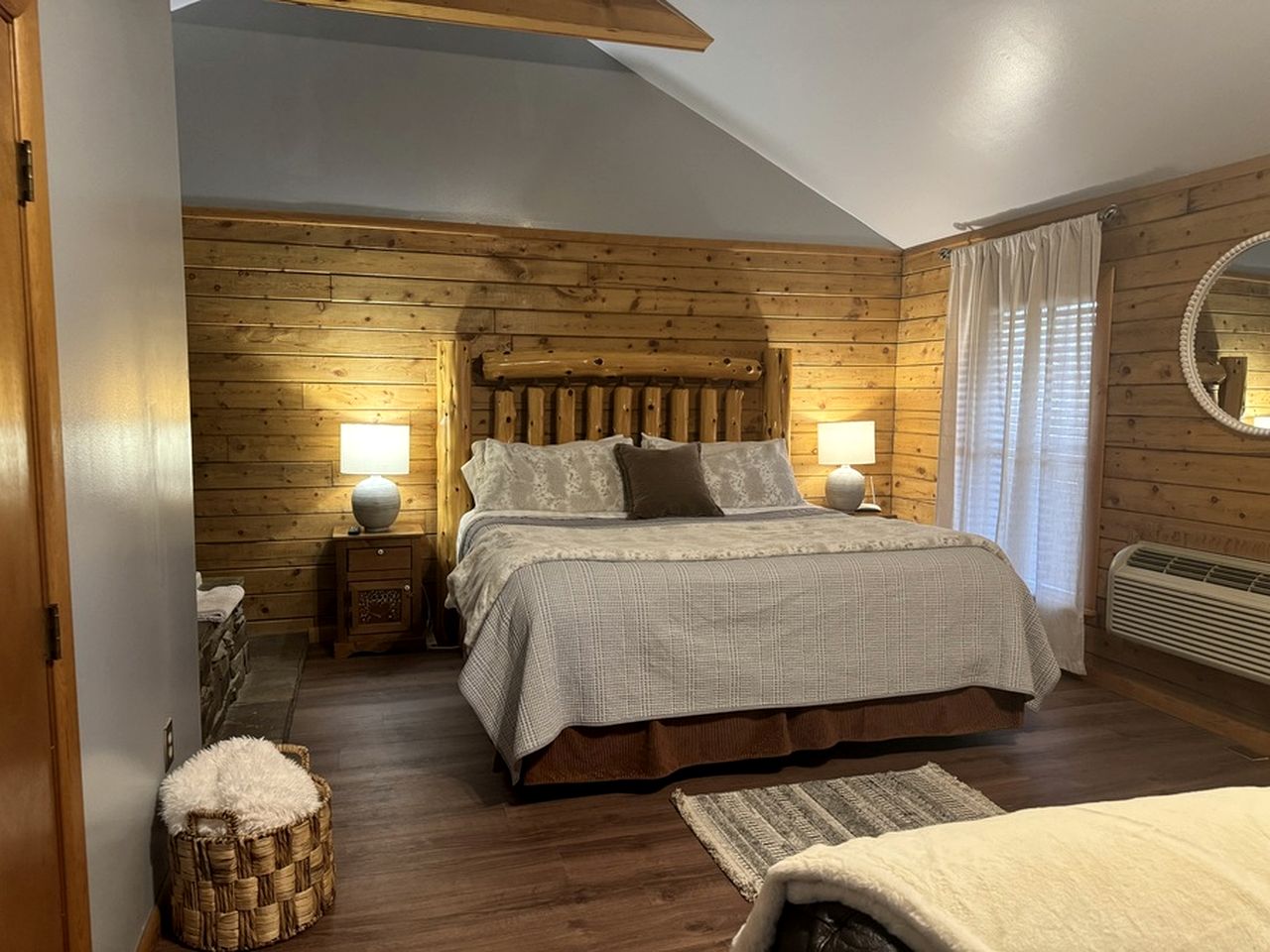 Mountain Top Cabin Incredible for Adventure Lovers in Arkansas