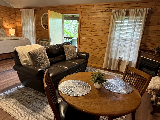 Cabins (United States of America, Eureka Springs, Arkansas)