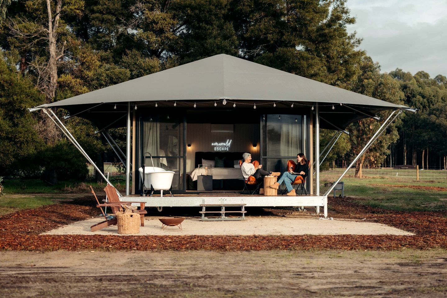 Luxurious Safari Tent with Outdoor Soaking Tub near the Beach in Quindalup, WA