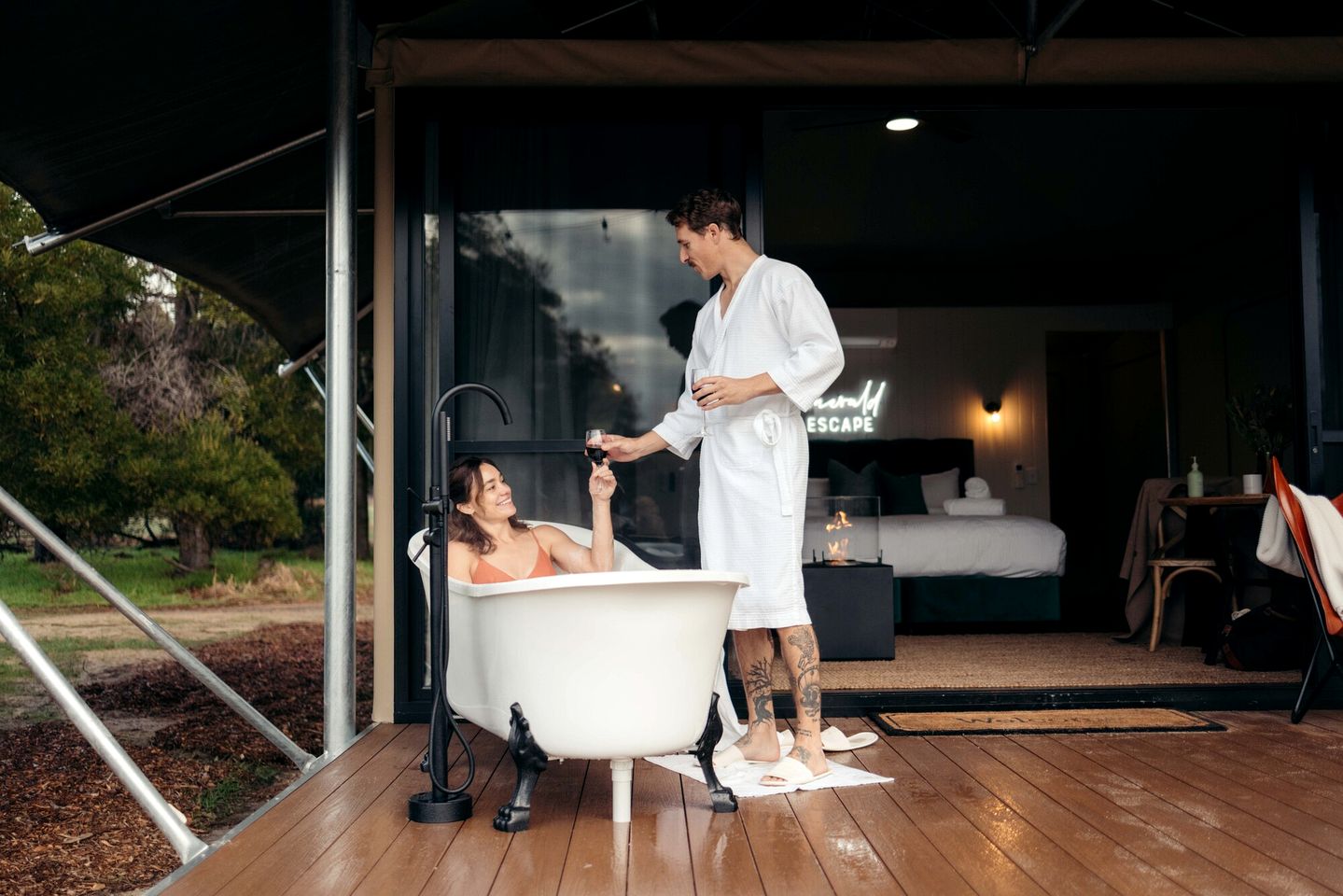 Romantic Eco Safari Tent with Fire Pit & Outdoor Bath in Quindalup, WA