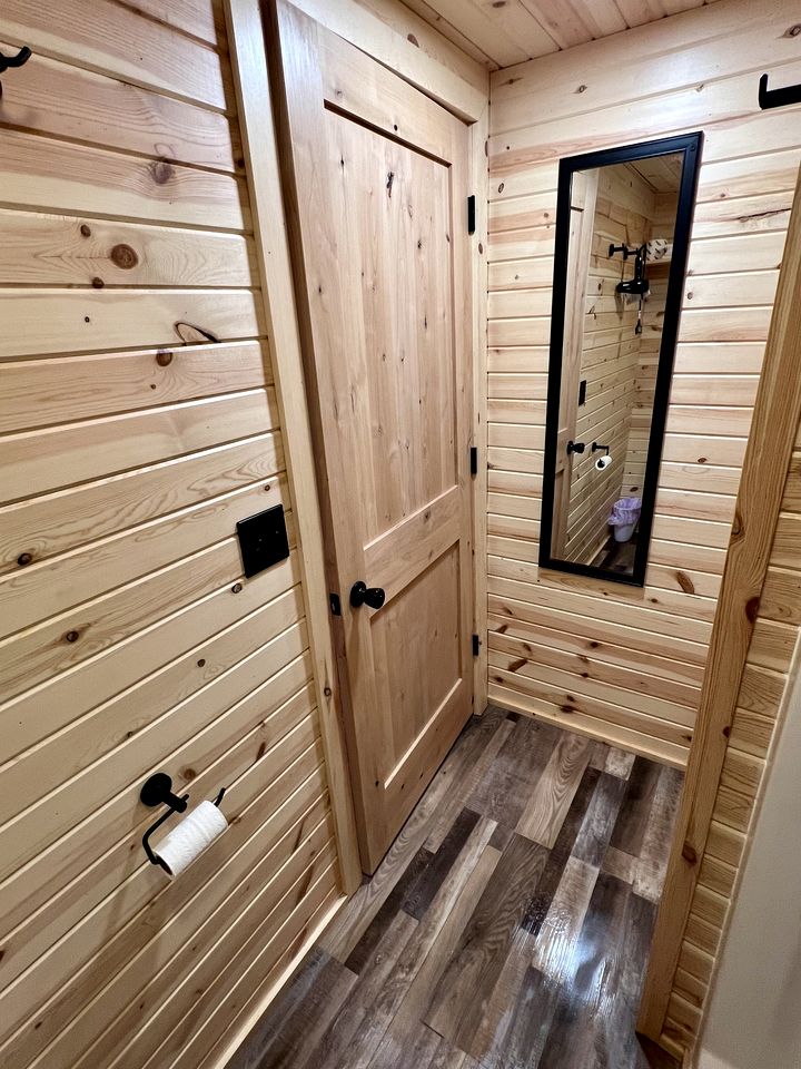 Equipped Cabin Great for to Recharge in South Dakota